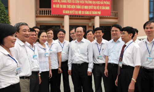 Thành uỷ Hải Phòng xây dựng nghị quyết chuyên đề về công tác cán bộ